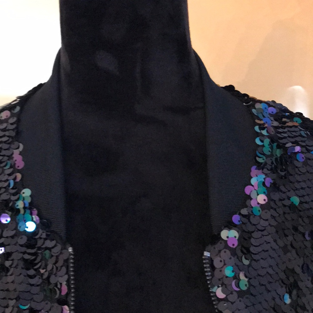 Sequin jacket. - Picture 2 of 4